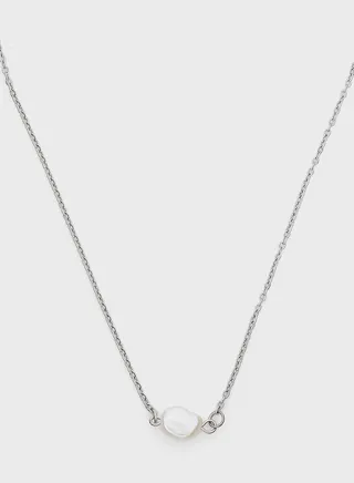 Perla Pearl Pendant Necklace