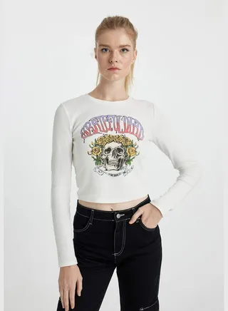 Woman Crew Neck Knitted Long Sleeve T-Shirt