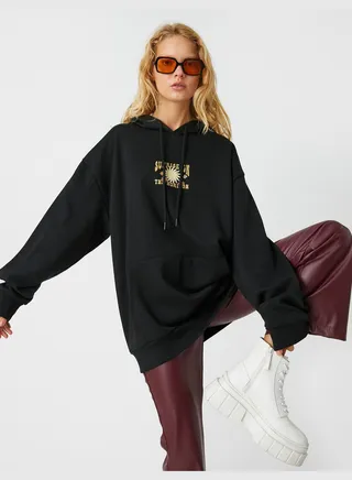 Oversized Sweatshirt Printed Hooded Pocket Detail