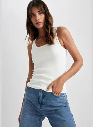 Woman Slim Fit C Neck Knitted Athlete
