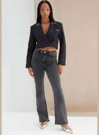 Anthracite More Sustainable Normal Waist Flare Jeans TWOAW24JE00064