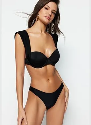 Black V-Cut Bikini Bottoms with Regular Leg TBESS23BA00017