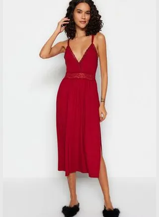 Burgundy Knit Nightwear with Lace and Back Detailed Slit THMAW20GC0001