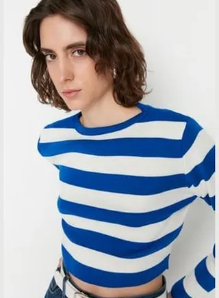 Navy Blue Crop Basic Striped Knitwear Sweater TWOAW23KZ00034