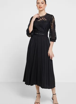 Lace Detail Pleated Dress