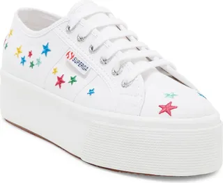 2790 Embroidered Platform Sneaker