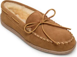 Minnetonka Men's Sheepskin Hardsole Moccasin Slippers Men's Shoes
