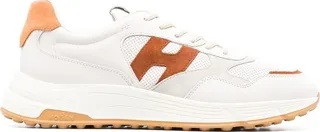 Logo-Patch Low-Top Sneakers