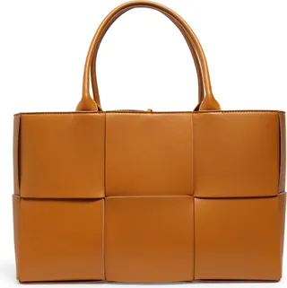 Bottega Veneta Medium Leather Arco Tote Bag
