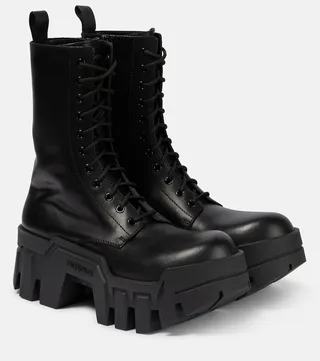 Bulldozer lace-up leather ankle boots
