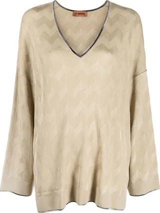 zigzag-woven V-neck jumper