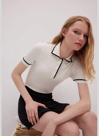 Woman Tricot Pullover Polo Neck
