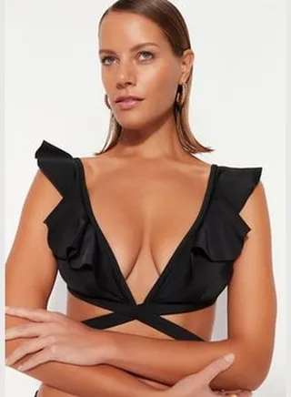Black Triangle Ruffle Bikini Top TBESS23BU00210