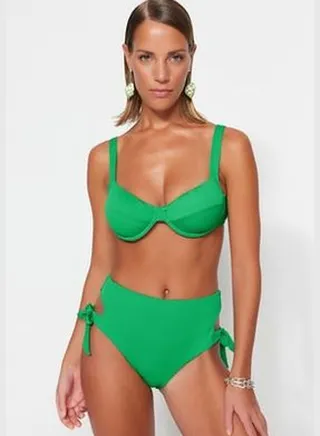 Green Underwire, Textured Bikini Top TBESS23BU00066