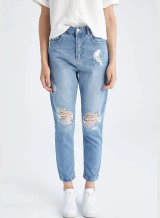 Mom Fit High Waisted Distressed Jeans