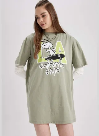 Woman Snoopy Licenced Oversize Fit Short Sleeve Knitted Dress