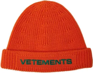 Vetements Logo Embroidered Beanie Hat