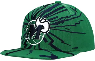 Men's Mitchell & Ness Green Dallas Mavericks Hardwood Classics Earthquake Snapback Hat