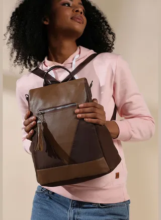 Colour block Zip Lock Regular Vegan Leather Backpack For Women