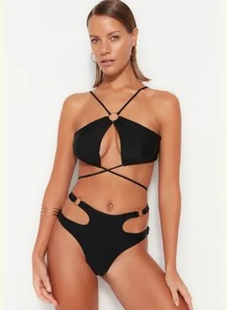 Black Halterneck Accessorized Bikini Top TBESS23BU00016