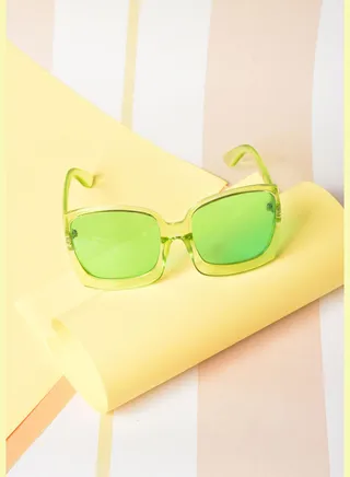Women Green Lens Green Oversized Sunglasses