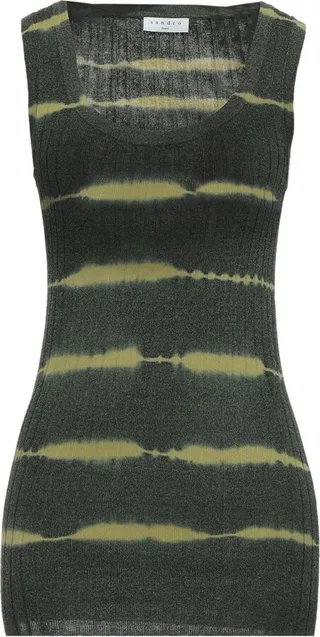 Top Dark Green