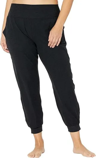 Beyond Yoga Plus Size Spacedye Midi Joggers (Darkest Night) Women's Casual Pants