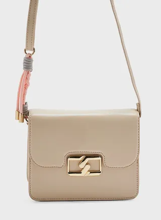Core Flap Shoulder Bag