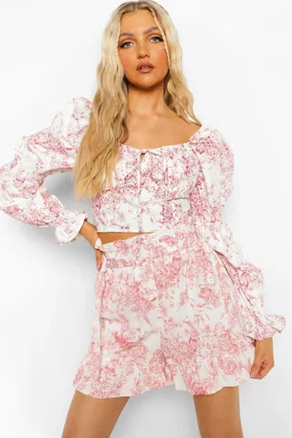 Porcelain Print Belted Shorts