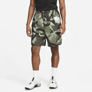 Nike Men's Dri-FIT Challenger 9" Unlined Versatile Shorts in Green