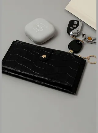 Textured Casual Regular Wallet with Zip Lock For Women