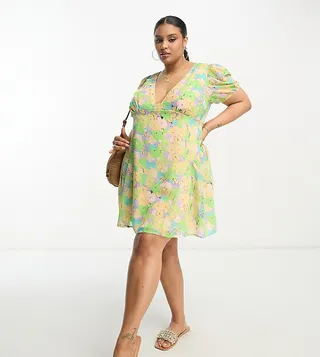 ASOS DESIGN Curve short sleeve V-neck chiffon mini dress in floral print