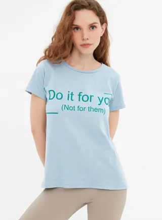 Crew Neck Graphic T-Shirt