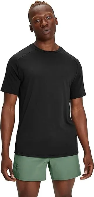 On Focus-T (Black) Men's Clothing