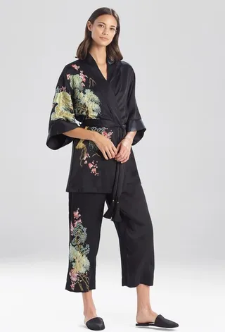 Sansui Embroidered Silk Wrap