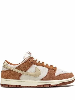 Dunk Low PRM "Medium Curry" sneakers