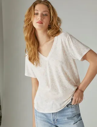 Lucky Brand Women's Classic V-Neck Tee - Natural X Large