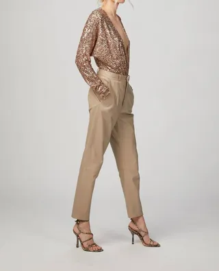 Mom Leather Pants in Sand
