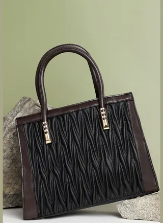 Textured Casual Regular Hand Bag with Zip Lock For Women