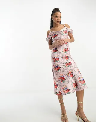 Hope & Ivy cold shoulder satin midi dress in red floral tile print