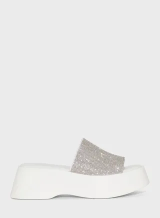 Venise Wedge Sandals