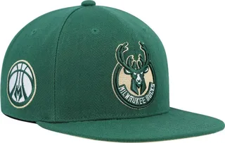 Men's Mitchell & Ness Hunter Green Milwaukee Bucks Core Side Snapback Hat