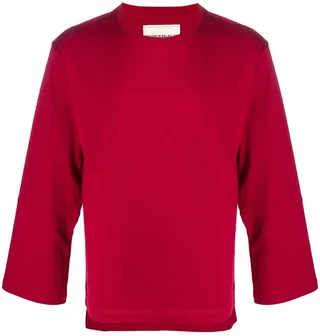 loose-fit long-sleeved T-shirt