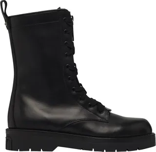 Combat boots