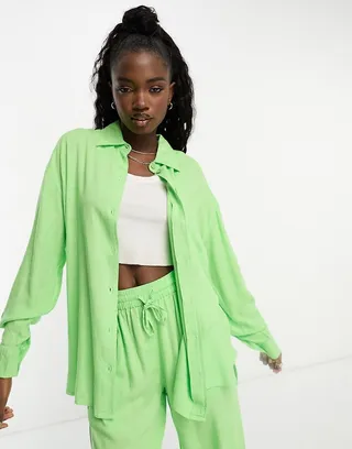 ASOS DESIGN relaxed linen shirt with dip hem in apple green
