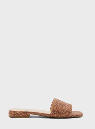Task Flat Sandals