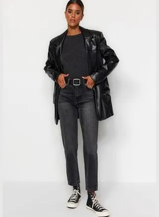 Black High Waist Mom Jeans TWOAW24JE00088