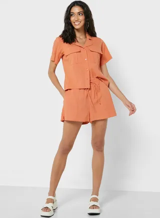 Pocket Detail High Waist Shorts