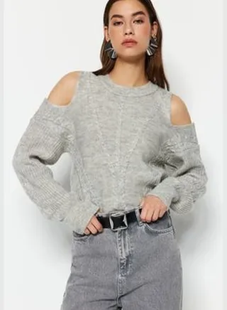 Gray Window/Cut Out Soft Textured Knitwear Sweater TWOAW24KZ00084