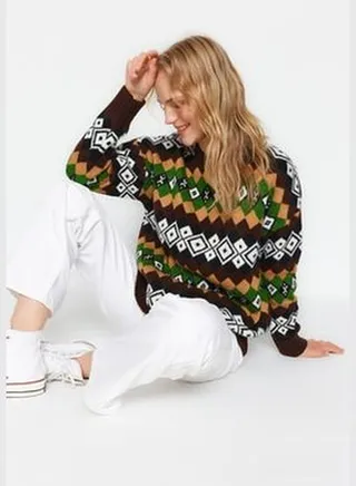 Brown Wide Fit Soft Textured Patterned Knitwear Sweater TWOAW24KZ00162